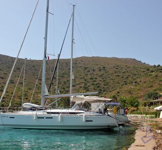 Jeanneau Jeanneau (2014) Sailboar Charter