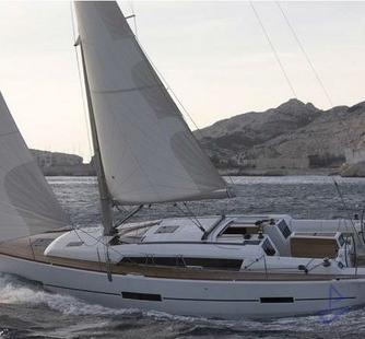 Dufour Dufour (2015) Sailboar Charter