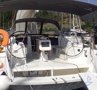 Dufour Dufour (2016) Sailboar Charter
