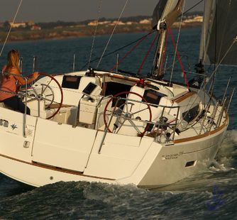 Jeanneau Jeanneau (2014) Sailboar Charter