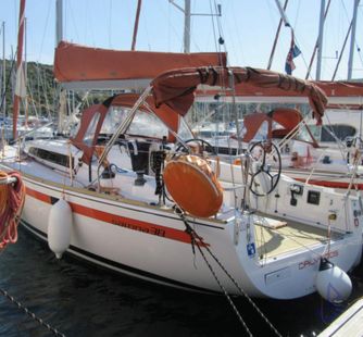Salona Salona (2012) Sailboar Charter
