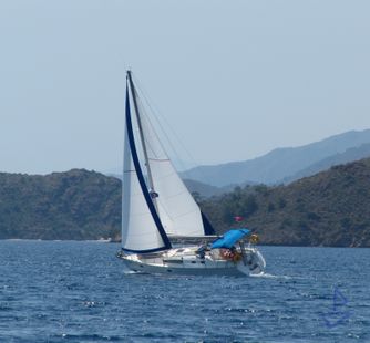 Jeanneau Jeanneau (2002) Sailboar Charter