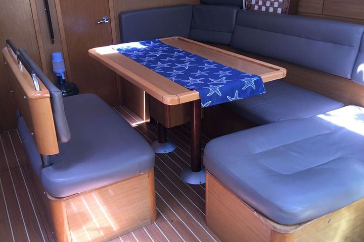  Barca a vela Jeanneau Sun Odyssey 49i (2008) per Noleggio, overcloccabile Marmaris | #10097 - 10