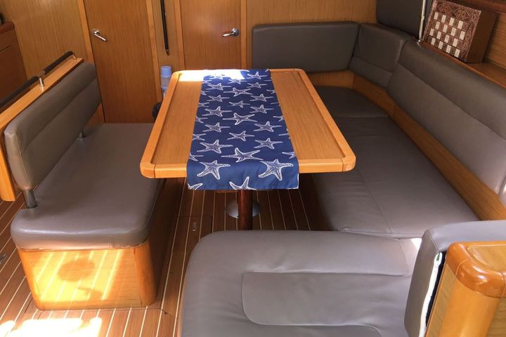  Barca a vela Jeanneau Sun Odyssey 49i (2008) per Noleggio, overcloccabile Marmaris | #10097 - 12