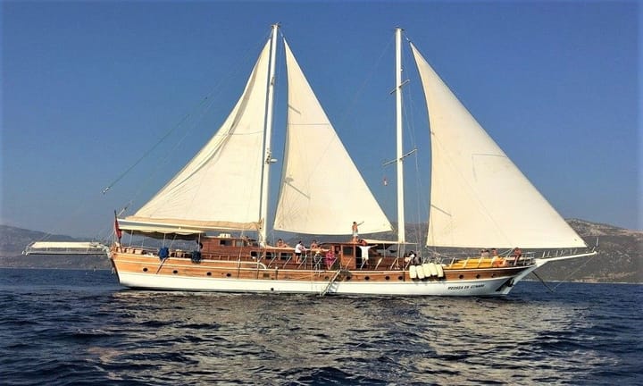 Marmaris Gulet 8 cabin 16 berths 16 guests 30 m Listing Number: #10398