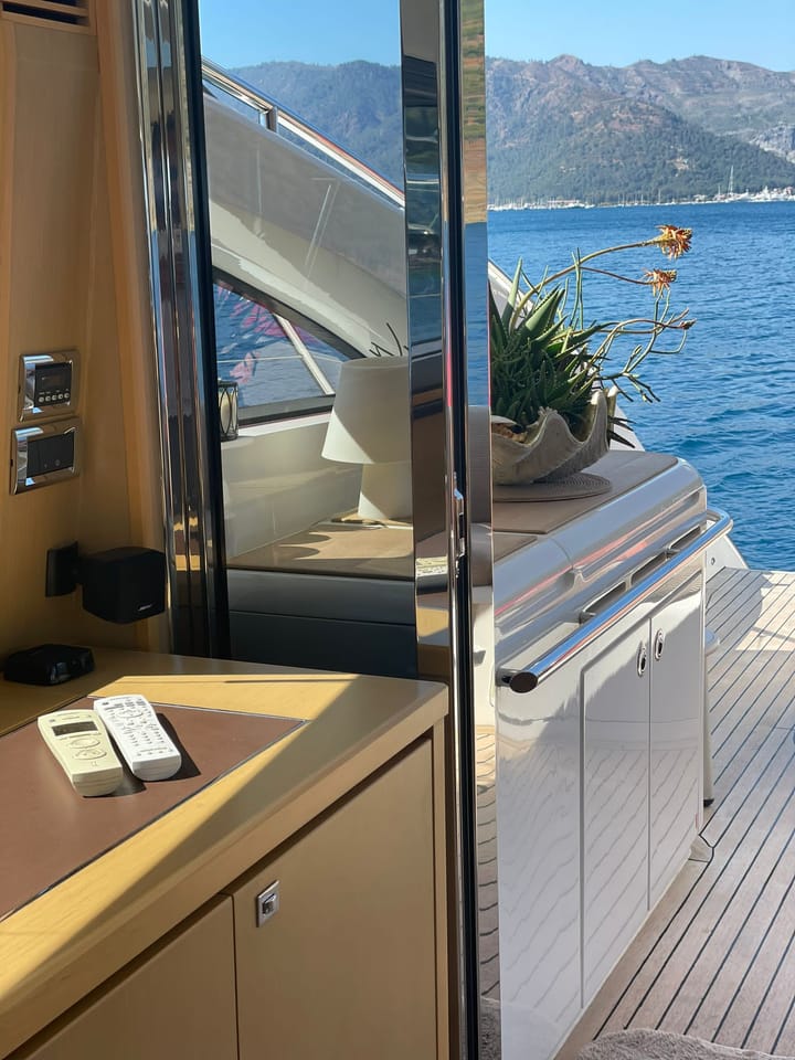 Princess V62 Kiralık Motoryat (2010) - Göcek | #10973 - 12