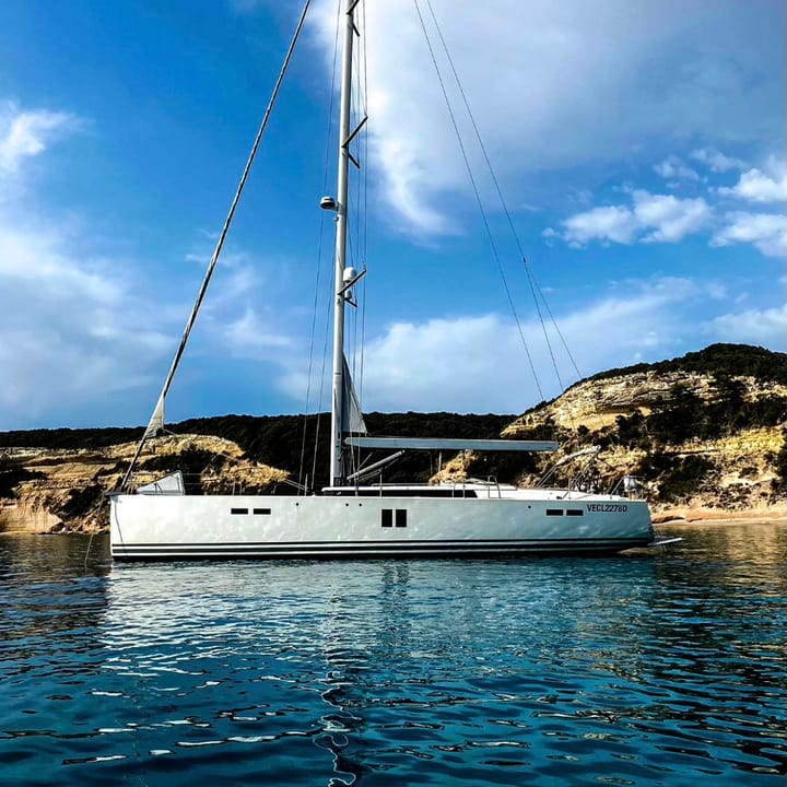 Sailboat Hanse 545 ({{year}}) for Charter - Golfo Aranci | #11054 - 9