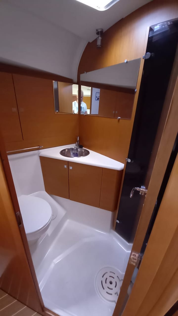 Sailboat Jeanneau Sun Odyssey 44i (2011) for Charter - Marmaris | #12111 - 4