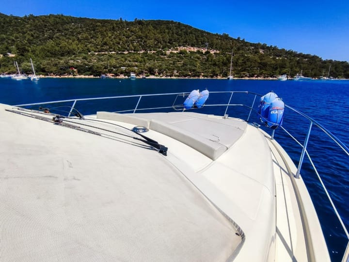  Yate a motor Azimut  46 (2010) para Charter - Bodrum | #12466 - 12