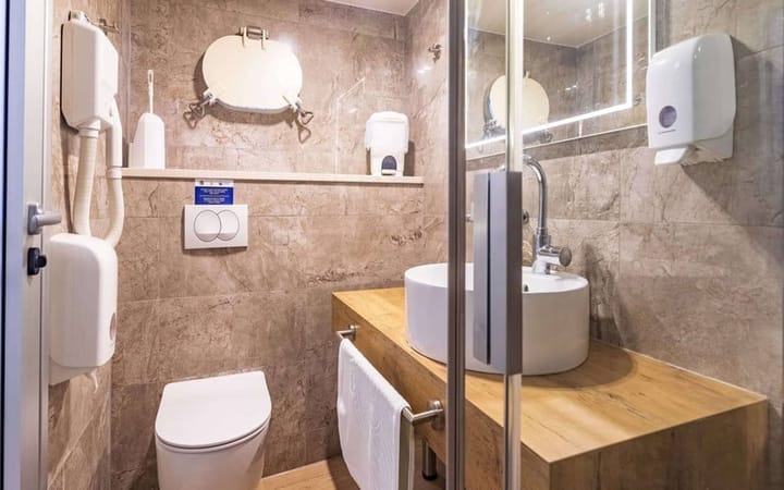 Motoryacht Hanse  445 (2018) für Charter - Split | #13305 - 15