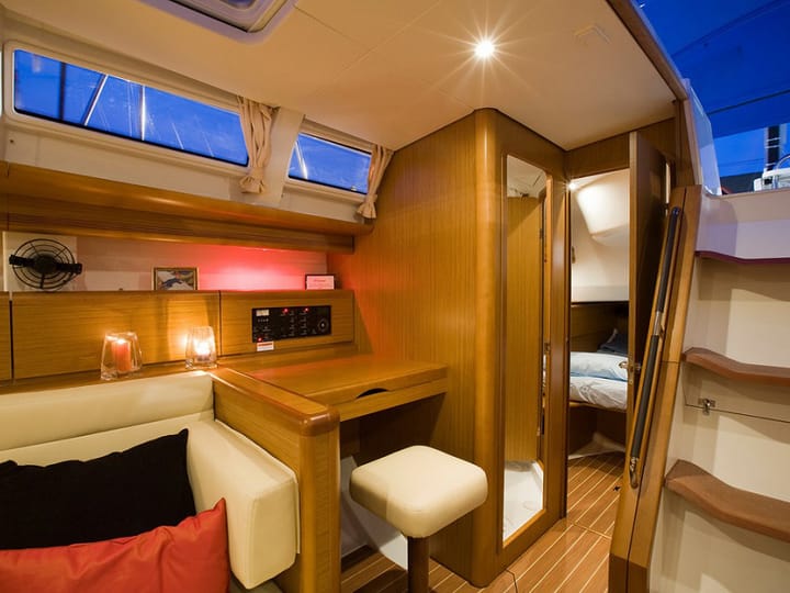 Sailboat Sunsail 44i (2011) for Charter - Piraeus | #1921 - 8
