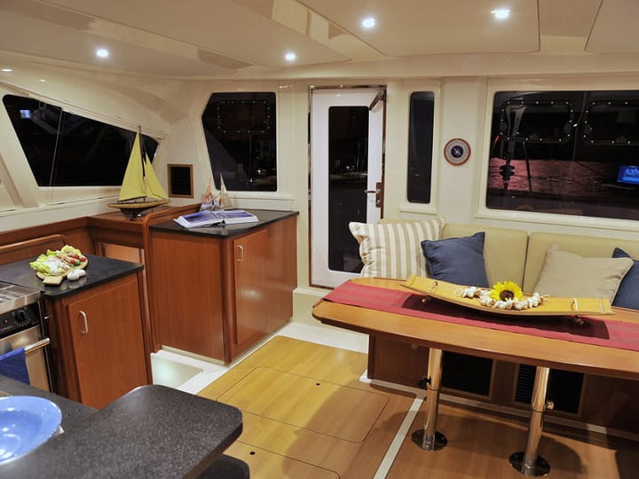 Catamaran Leopard  44 (2016) for Charter - Raiatea | #2002 - 15