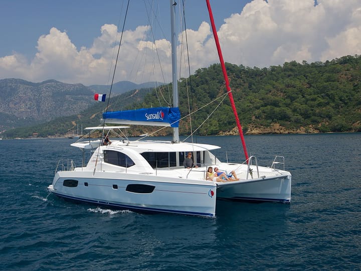 Catamaran Leopard  44 (2016) for Charter - Raiatea | #2002 - 2