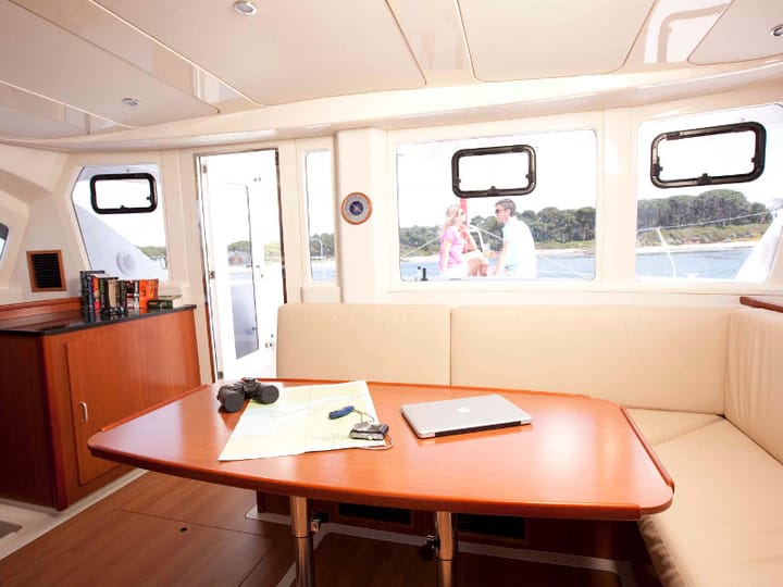 Catamaran Leopard  44 (2016) for Charter - Raiatea | #2002 - 11