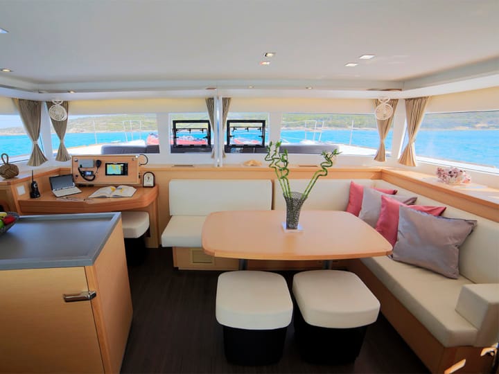 Athen 13.72 m Für Charter Katamaran — #5390 - 9