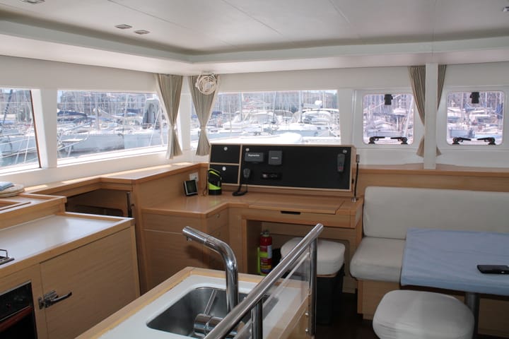 Furnari 13.96 m Für Charter Katamaran — #6009 - 10