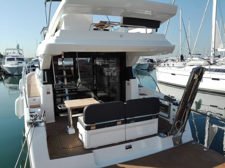 Atenas 11.95 m Para Charter Yate a motor - #6596 - 1