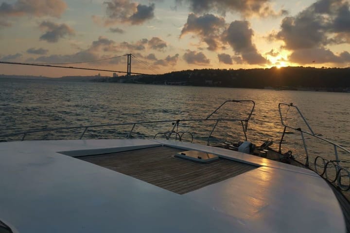 Custom Made Motor Yacht (2000) for Charter - Bebek | #9674 - 8