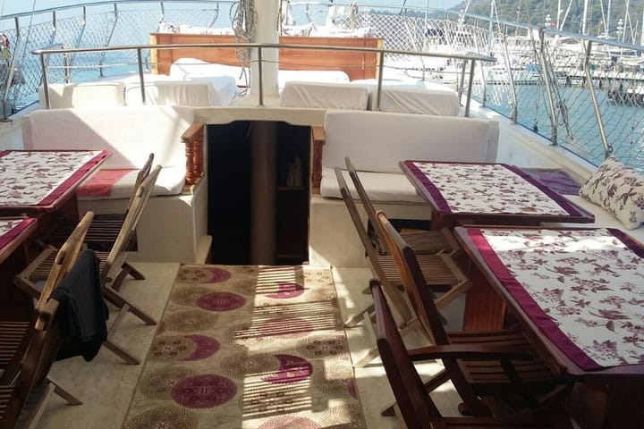 Hecho a medida  Goleta (2004) para Charter - Gocek | # 9822 - 5